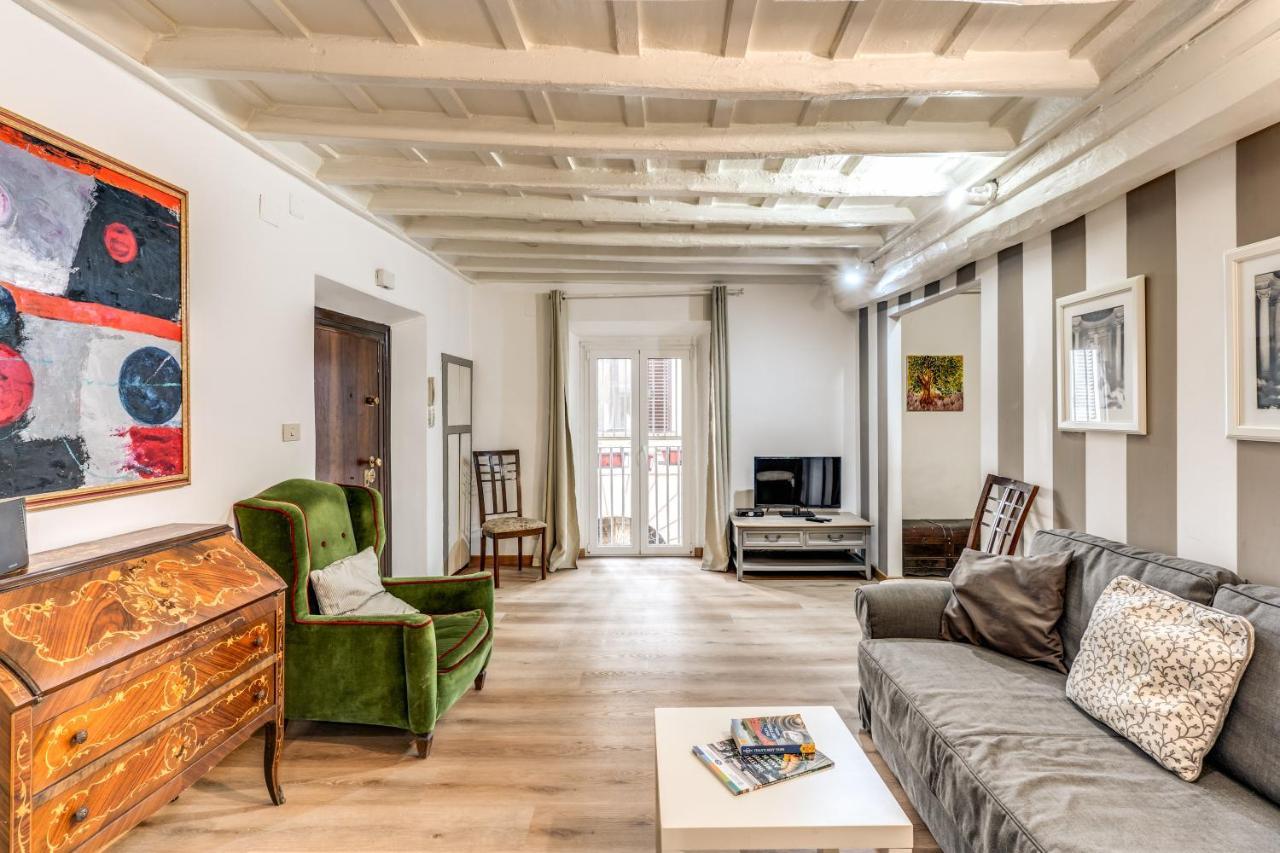 Lovely Spacious Apartment Near The Colosseum Rom Exterior foto