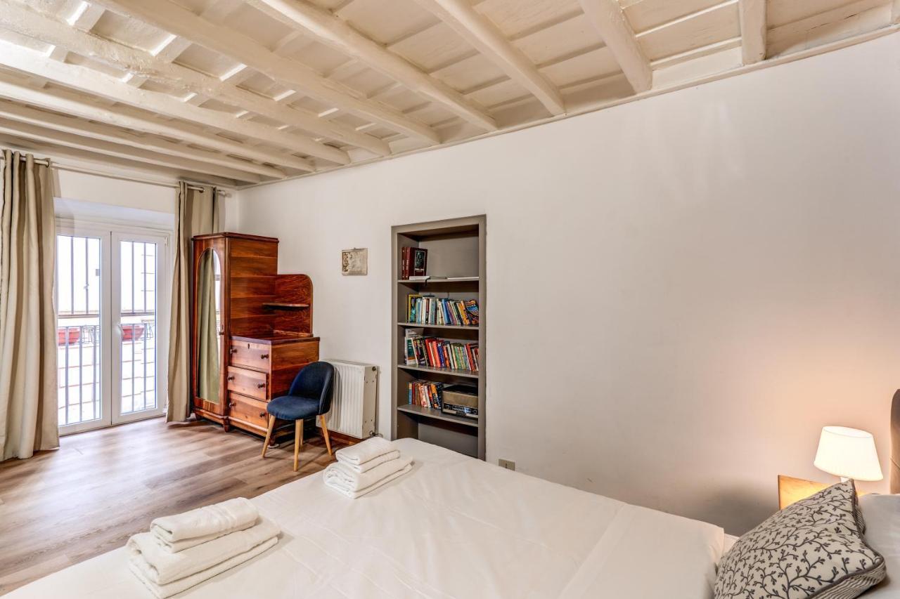 Lovely Spacious Apartment Near The Colosseum Rom Exterior foto