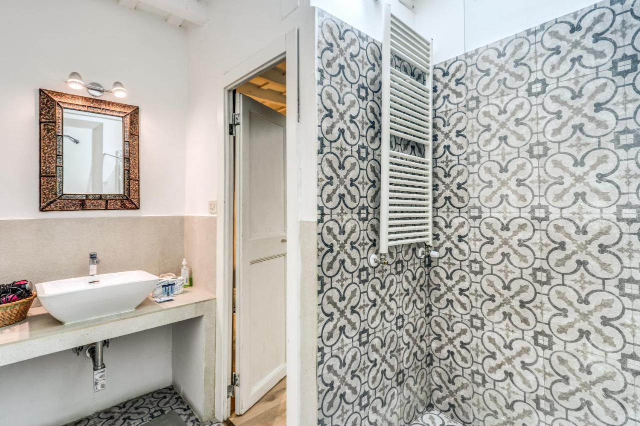 Lovely Spacious Apartment Near The Colosseum Rom Exterior foto