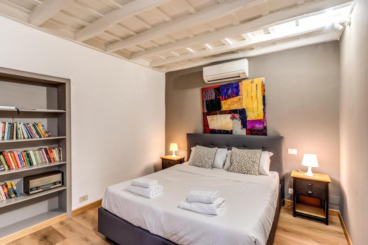 Lovely Spacious Apartment Near The Colosseum Rom Exterior foto
