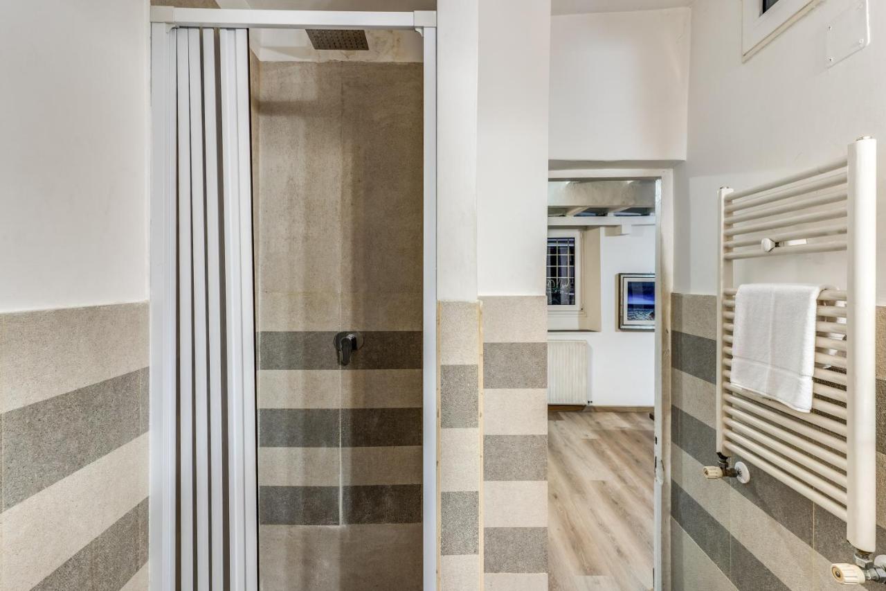 Lovely Spacious Apartment Near The Colosseum Rom Exterior foto