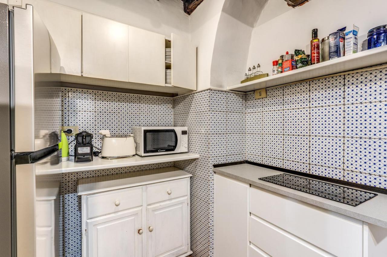 Lovely Spacious Apartment Near The Colosseum Rom Exterior foto
